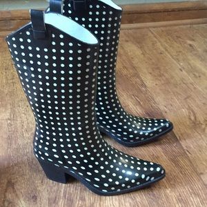 Rain boots